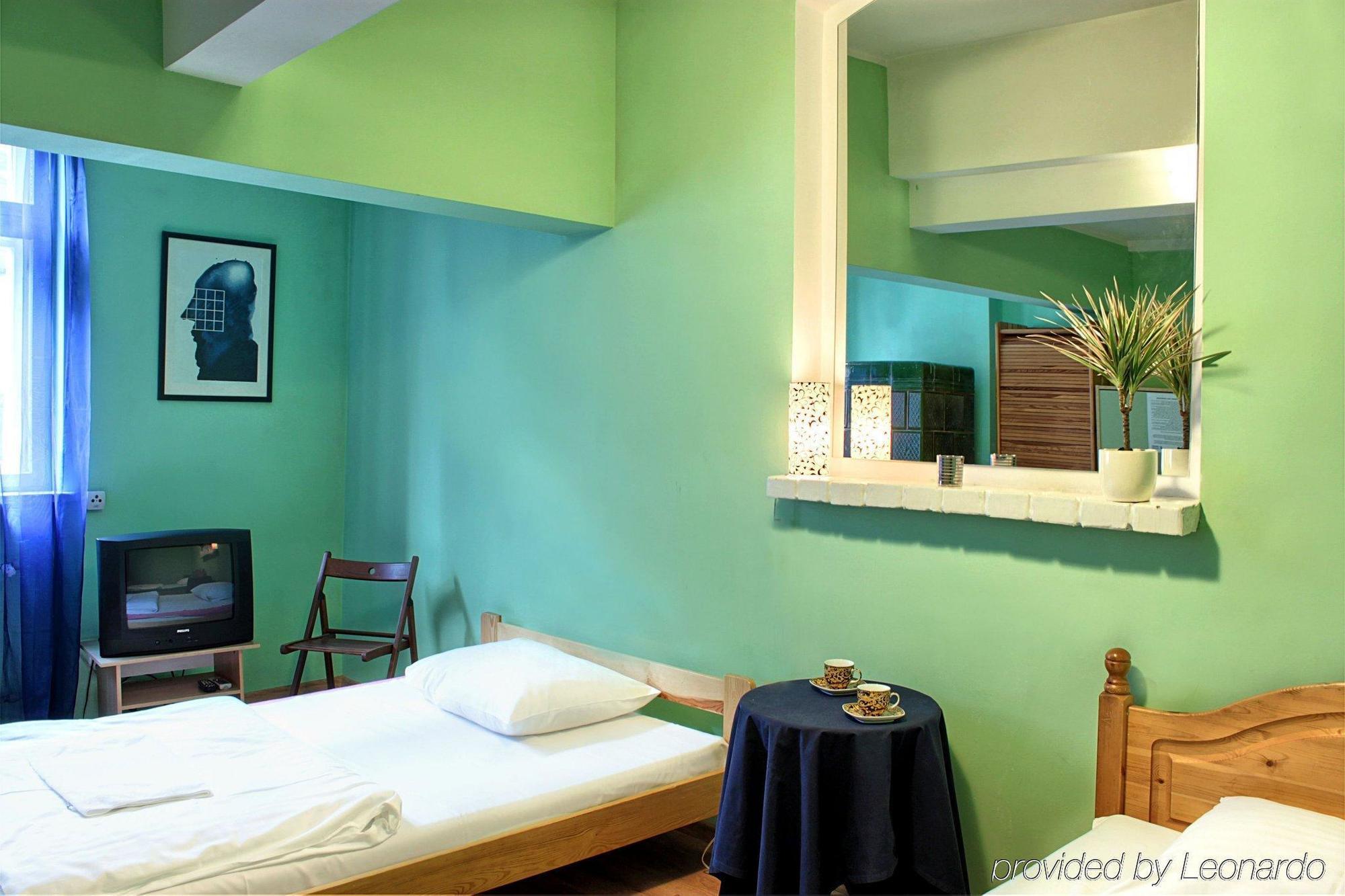 Frolic Goats Hostel Poznan Room photo
