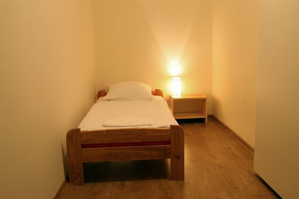 Frolic Goats Hostel Poznan Exterior photo