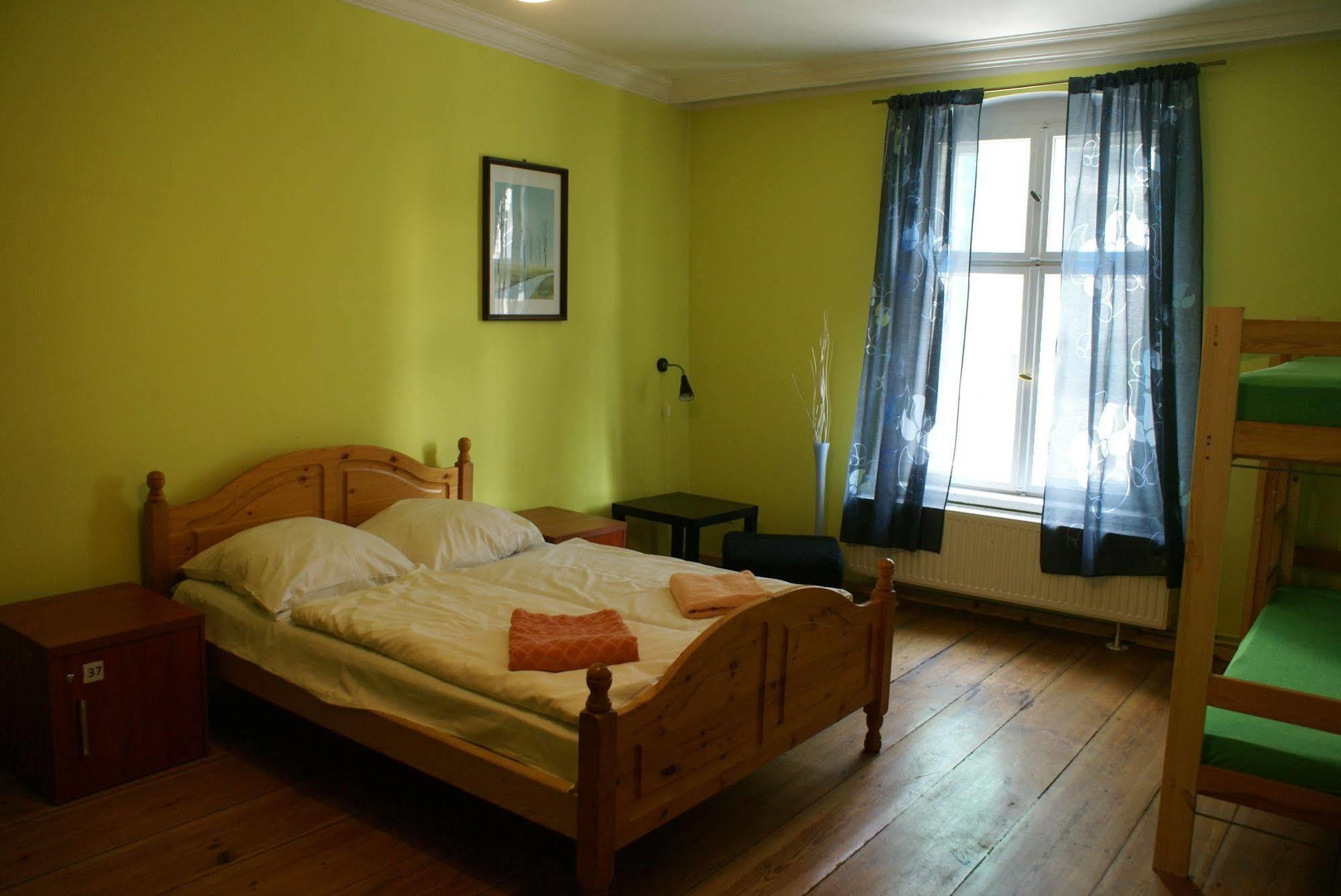 Frolic Goats Hostel Poznan Exterior photo