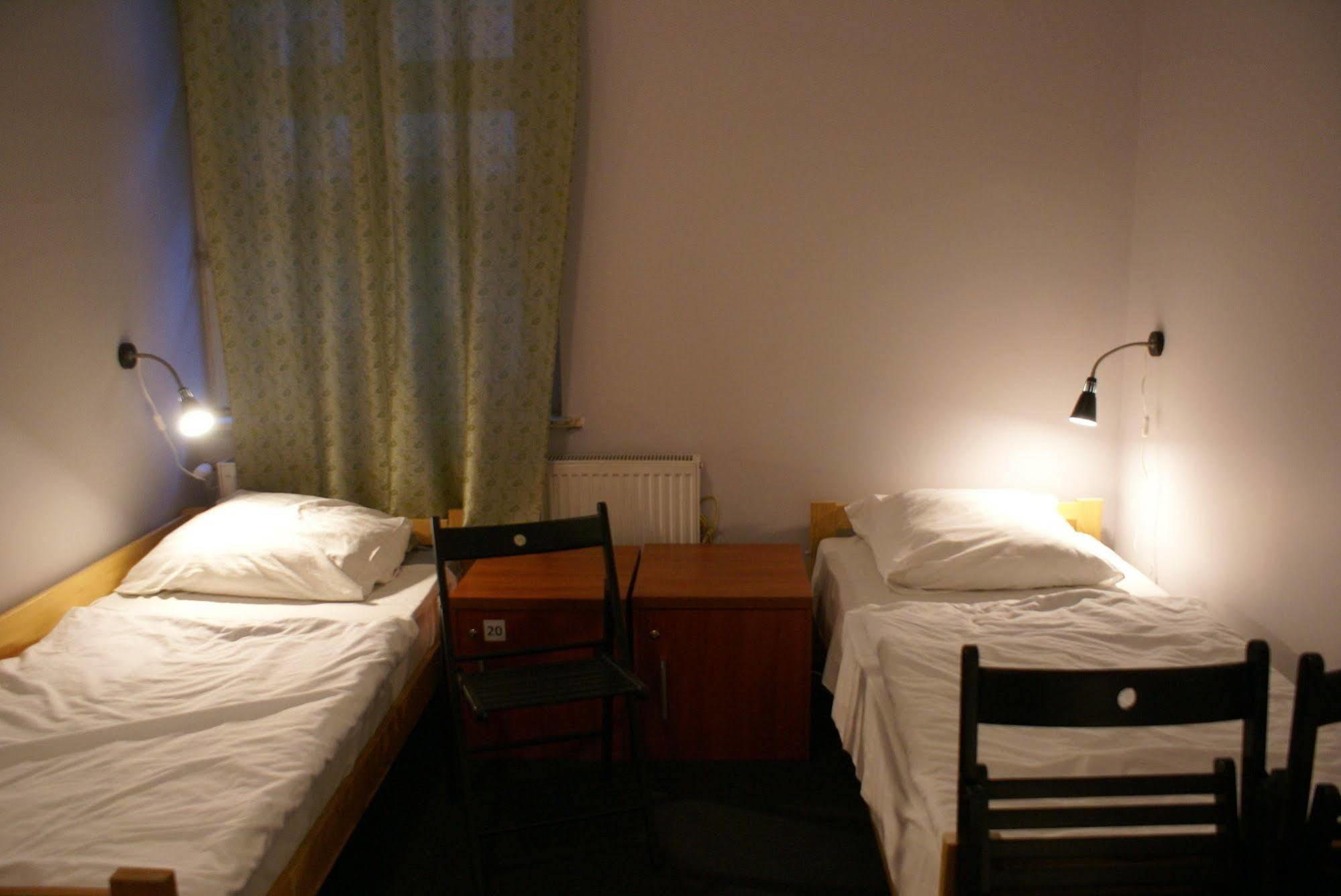 Frolic Goats Hostel Poznan Exterior photo