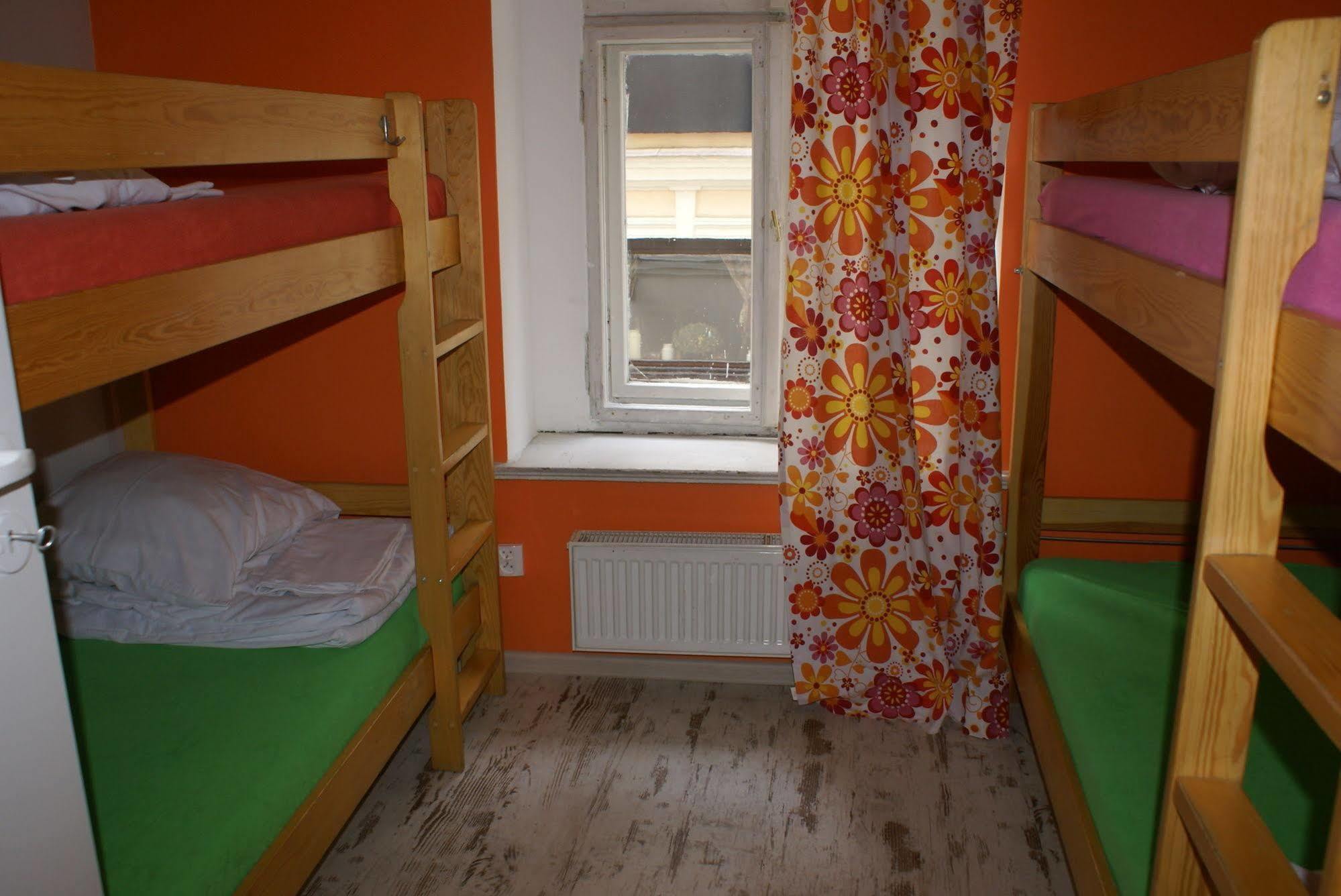 Frolic Goats Hostel Poznan Exterior photo
