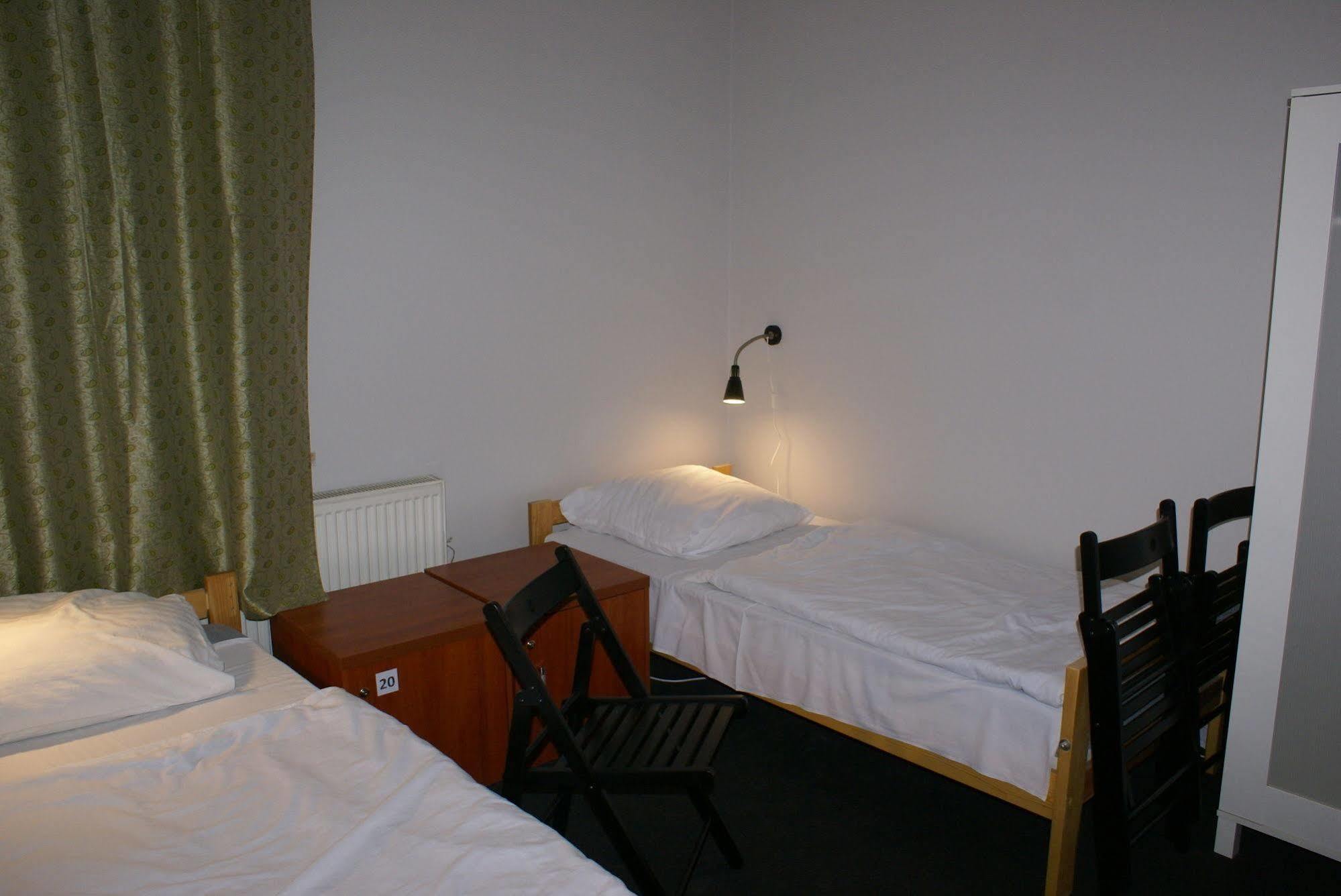 Frolic Goats Hostel Poznan Exterior photo